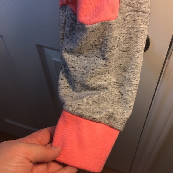 Medium Pink Victoria Secret crop sweater - Picture 7 of 16